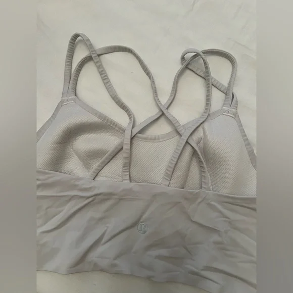 White lulu lemon sports bra - Picture 3 of 3